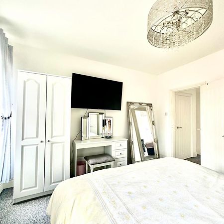 Arthur Street, Stylish 3 Bedroom House 킹스턴어폰헐 외부 사진